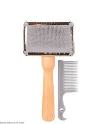 Trixie Slicker Brush With Plastic Handle Including Brush Cleaner Large - Valuepet.ie