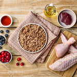 Grain-free wet cat food with 80% chicken for senior cats
