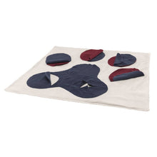 trixie dog sniffing blanket